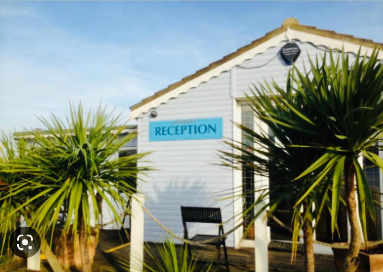 Leysdown-On-Sea Saddlebrook Holiday Park 3 Bedroom Brick Built Chalet Bungalow Экстерьер фото