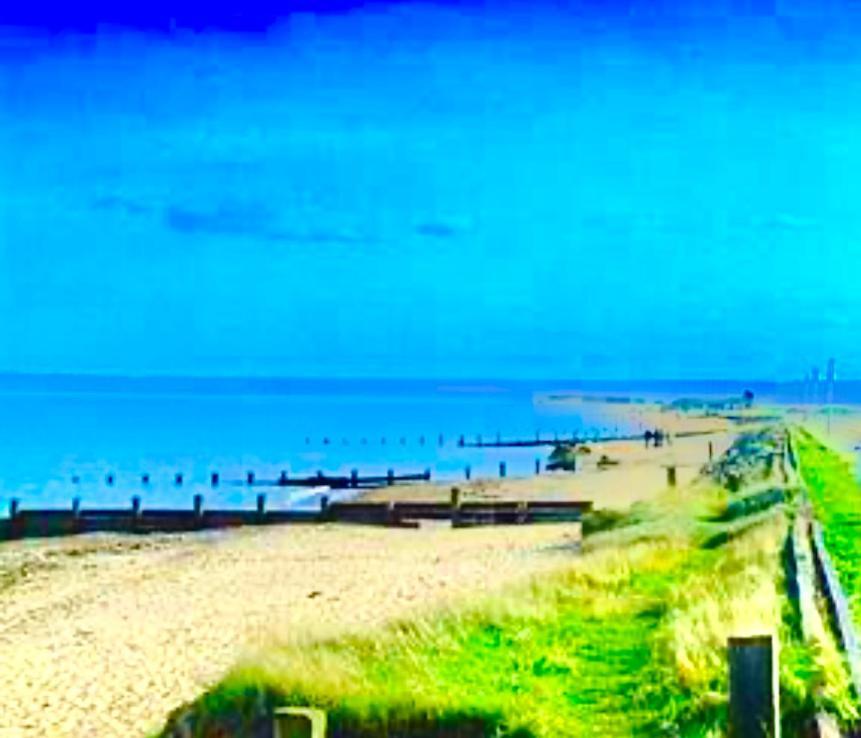 Leysdown-On-Sea Saddlebrook Holiday Park 3 Bedroom Brick Built Chalet Bungalow Экстерьер фото