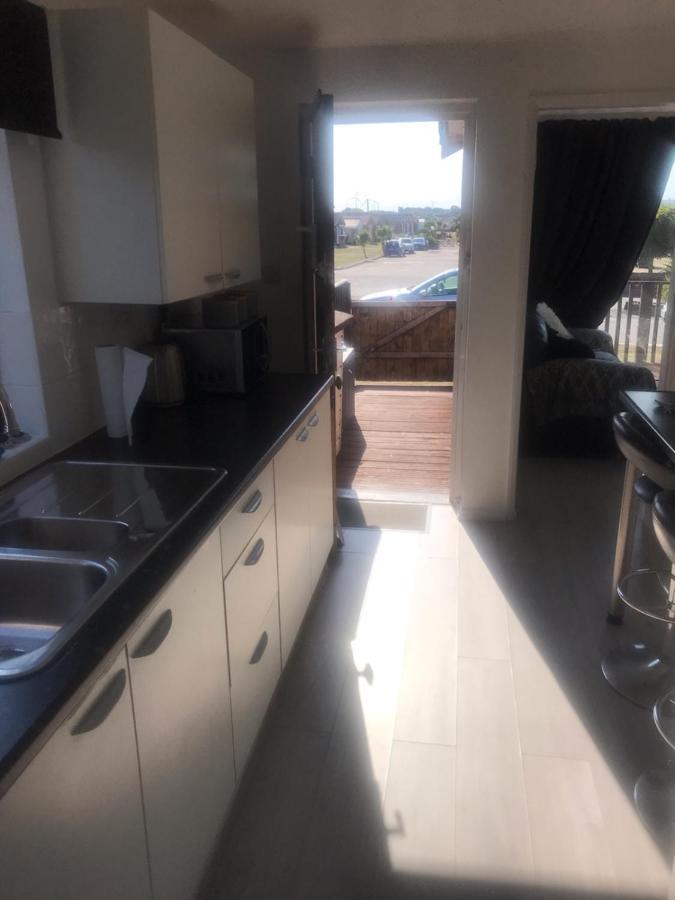 Leysdown-On-Sea Saddlebrook Holiday Park 3 Bedroom Brick Built Chalet Bungalow Экстерьер фото